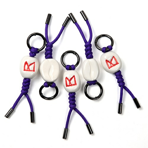 Фарфоровая подвеска в виде кофейного зерна